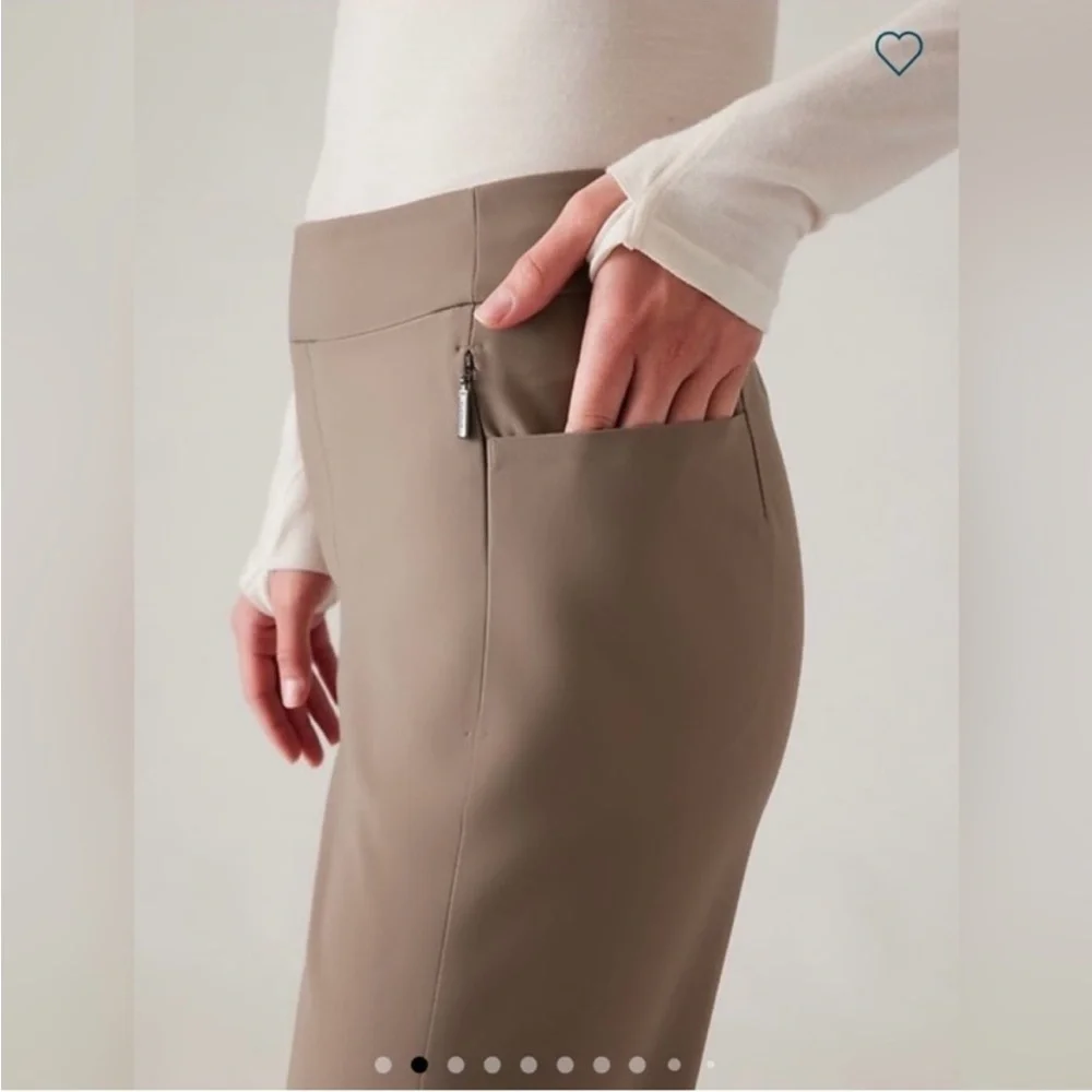 Athleta Stellar Trousers size 4 Brown Tan Taupe